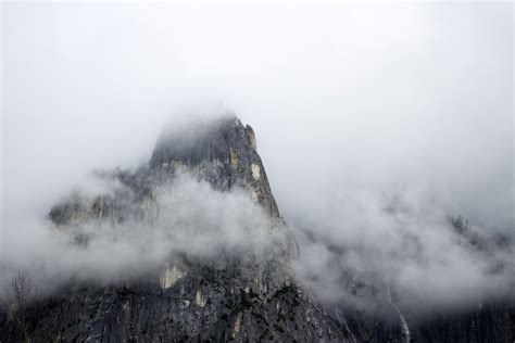 邛崍天台山在哪裏？那裡的雲海與晨霧，是否比尋找它的過程更令人神往？